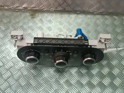 Peça sobressalente para automóvel em segunda mão comando de sofagem (chauffage / ar condicionado)  por dacia duster ambiance 4x2 referências oem iam h79ph2  n112381j