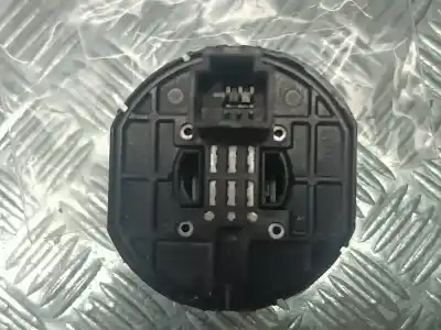 Second-hand car spare part multifunction switch for dacia duster ambiance 4x2 oem iam references 8200796642a  