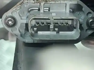 Second-hand car spare part driver left window regulator for dacia duster ambiance 4x2 oem iam references 807210751r  9030320c