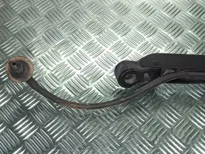Second-hand car spare part rear windshield wiper arm for microcar mc2  oem iam references   