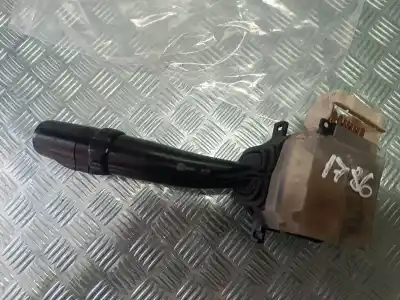Second-hand car spare part headlights switch for toyota avensis berlina (t 22) 1.6 terra oem iam references 17a0895  