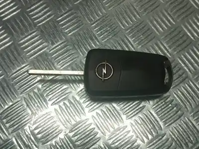 Автозапчастина б/у стартер для opel astra gtc cosmo посилання на oem iam 2421430  17425k226b