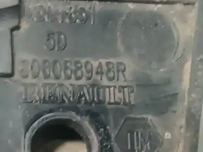 Peça sobressalente para automóvel em segunda mão puxador exterior frente direito por dacia duster ambiance 4x2 referências oem iam 806068948r  