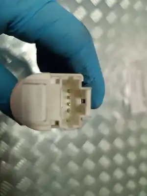 Second-hand car spare part sensor for dacia duster ambiance 4x2 oem iam references 253206170r  