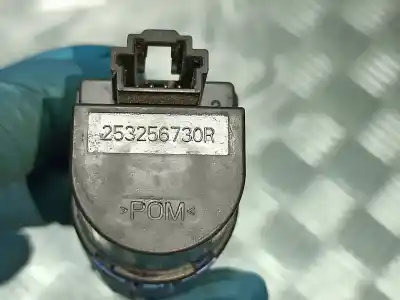 Second-hand car spare part sensor for dacia duster ambiance 4x2 oem iam references 253256730r  