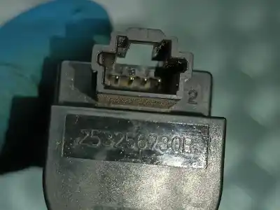 Second-hand car spare part sensor for dacia duster ambiance 4x2 oem iam references 253256730r  