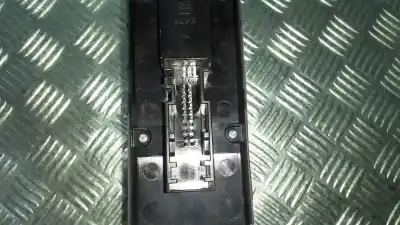 Pièce détachée automobile d'occasion commande de lève vitre avant gauche pour opel zafira b enjoy références oem iam 13228706  1307k2