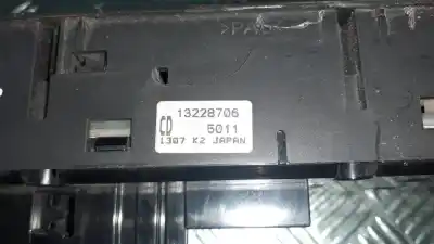 Pièce détachée automobile d'occasion commande de lève vitre avant gauche pour opel zafira b enjoy références oem iam 13228706  1307k2