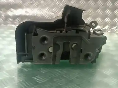 Peça sobressalente para automóvel em segunda mão fechadura da porta dianteira direita por ford focus lim. (cb4) focus lim. (cb4) (2007 - 2011) referências oem iam 7m5ar21812aa  