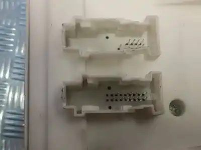 Second-hand car spare part fuse box unit for ford focus lim. (cb4) focus lim. (cb4) (2007 - 2011) oem iam references 7m5t14a073be 9k74408 97ra000001