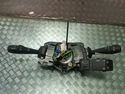 Pezzo di ricambio per auto di seconda mano  per DACIA SANDERO  Riferimenti OEM IAM 255679793  