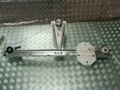 Peça sobressalente para automóvel em segunda mão elevador de vidros traseiro direito por dacia sandero stepway essential referências oem iam 827202131r  