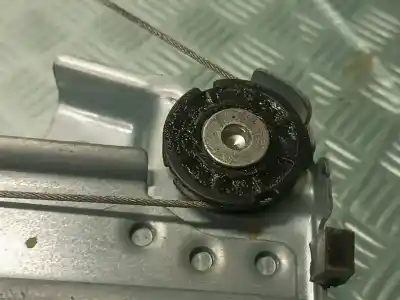 Peça sobressalente para automóvel em segunda mão elevador de vidros traseiro esquerdo por dacia sandero stepway essential referências oem iam 827217198r  