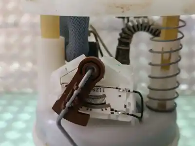 Second-hand car spare part fuel pump for dacia sandero stepway essential oem iam references 100123719ab  172026951r