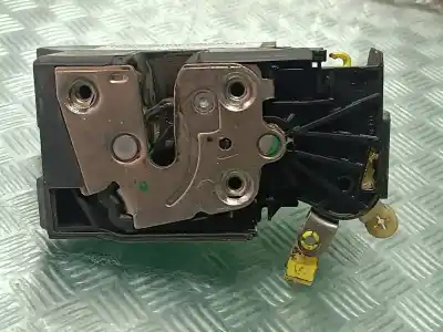 Second-hand car spare part left front door lock for dacia sandero stepway essential oem iam references   