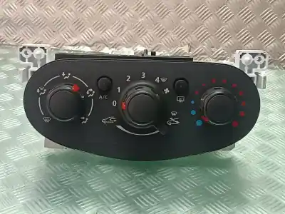 Pezzo di ricambio per auto di seconda mano  per DACIA SANDERO  Riferimenti OEM IAM 5P3741700  