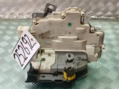 Peça sobressalente para automóvel em segunda mão  por SEAT LEON (1P1)  Referências OEM IAM 1P0839015  