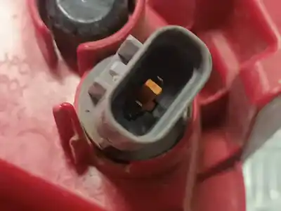 Second-hand car spare part rear left fog light for kia xceed tech oem iam references 92405j7300  