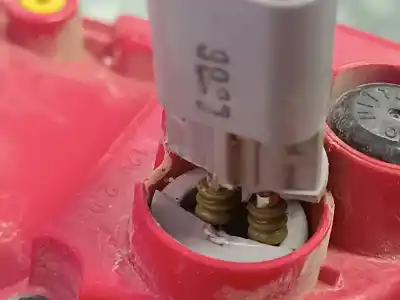 Second-hand car spare part rear left fog light for kia xceed tech oem iam references 92405j7300  