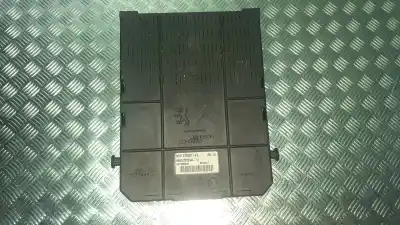 Автозапчасти б/у блок реле/предохранителей за citroen c5 break audace 109 cv / 80 kw ссылки oem iam 9658158680  