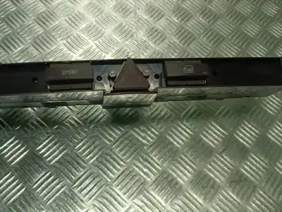 Second-hand car spare part hazard warning lights for opel astra gtc 1.7 16v cdti oem iam references 13100107  