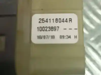 Pezzo di ricambio per auto di seconda mano interruttore alzacristalli anteriore sinistro per renault zoe 68 kw riferimenti oem iam 254118044r  