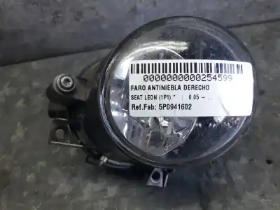 Автозапчастина б/у правий протитуман для seat leon (1p1) reference посилання на oem iam 5p0941602