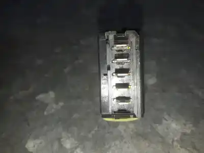 Peça sobressalente para automóvel em segunda mão botão / interruptor elevador vidro dianteiro esquerdo por renault twingo (co6) d4f702 referências oem iam 425387j  
