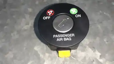 Pezzo di ricambio per auto di seconda mano INTERRUTTORE per KIA CARENS (UN) * Riferimenti OEM IAM   