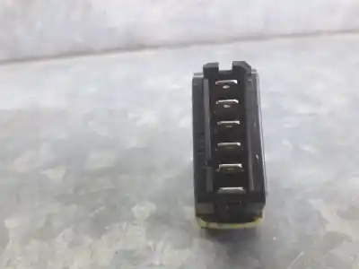 Peça sobressalente para automóvel em segunda mão botão / interruptor elevador vidro traseiro direito por renault twingo (co6) d4f702 referências oem iam 425386j  