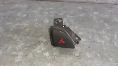 Second-hand car spare part hazard warning lights for hyundai i30cw 1.4 cat 109 cv / 80 kw oem iam references 