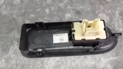 Second-hand car spare part right front power window switch for dacia duster ambiance 4x2 oem iam references 809601386r  15072017