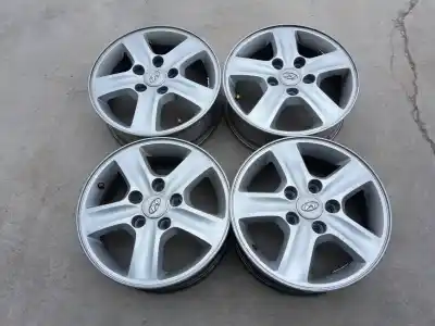 Second-hand car spare part rims set for hyundai i30cw 1.4 cat 109 cv / 80 kw oem iam references 529102l100
