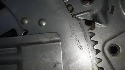 Piesă de schimb auto la mâna a doua mecanism acționare geam fațã dreapta pentru renault kangoo (f/kc0) kangoo referințe oem iam 8200157006  