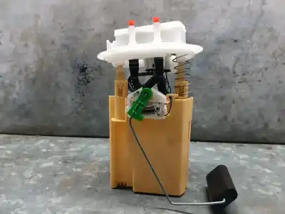 Автозапчастина б/у паливний насос для dacia duster (pym/pyn) duster посилання на oem iam 172026457r  100118941ac