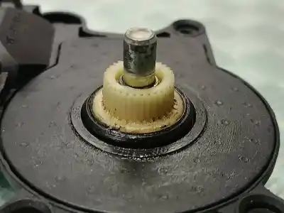 Pezzo di ricambio per auto di seconda mano motore alzacristalli anteriore sinistro per bmw x5 (e53) 3.0d riferimenti oem iam 676283620630  0130821716