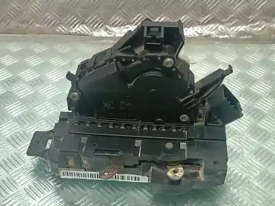 Pièce détachée automobile d'occasion SERRURE DE PORTE AVANT DROITE pour FORD FOCUS BERLINA (CAP) FOCUS BERLINA (CAP) (2004 - 2007) Références OEM IAM 2S4AA21812CB  