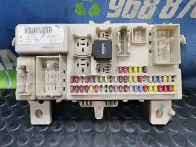 Peça sobressalente para automóvel em segunda mão caixa de fusíveis e relés por ford focus berlina (cap) ghia referências oem iam 4m5t14a073