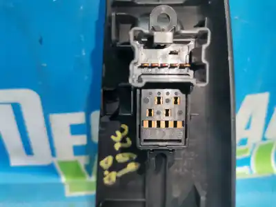 Second-hand car spare part right front power window switch for nissan note (e11e) tekna oem iam references 809609u00a  