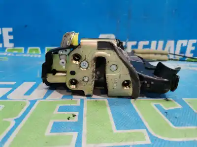 Tweedehands auto-onderdeel linker voordeur slot voor toyota corolla (_e12_) 1.4 d (nde120_) oem iam-referenties 