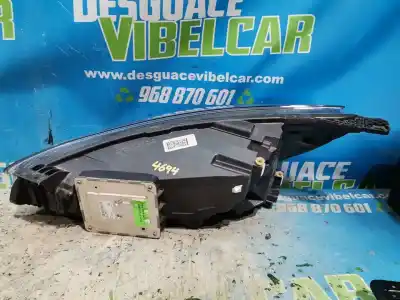 Second-hand car spare part right headlight for ford focus lim. black&red oem iam references jx7b13e014ce  