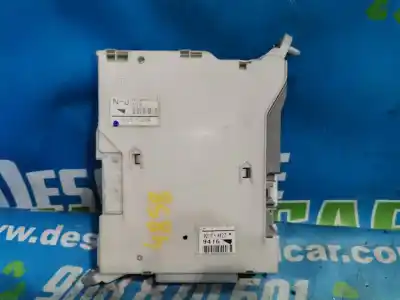 Second-hand car spare part fuse box unit for lexus is200 (ds2/is2) 220d oem iam references 8273053022  