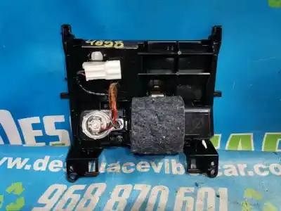 Second-hand car spare part ashtray for lexus is200 (ds2/is2) 220d oem iam references 1a421032g  
