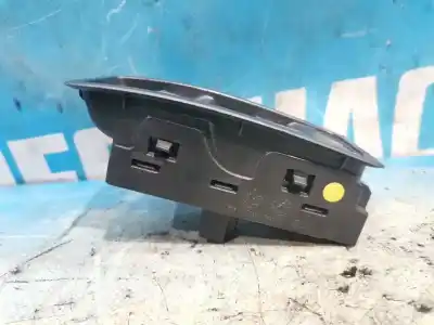 Автозапчастина б/у ПЕРЕДНІ ВІКНИЙ ВМИКАЧ для SEAT ATECA (KH7)  Посилання на OEM IAM I01214129  