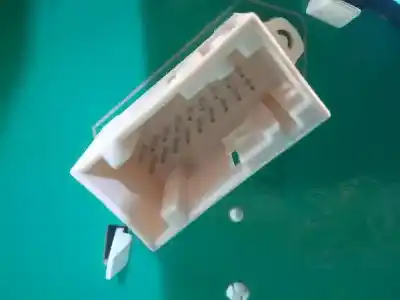 Peça sobressalente para automóvel em segunda mão quadrante por citroen c3 attraction referências oem iam 96665881xt  