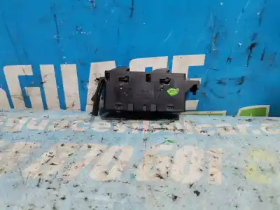 Peça sobressalente para automóvel em segunda mão BOTÃO / INTERRUPTOR ELEVADOR VIDRO DIANTEIRO DIREITO por BMW SERIE 3 TOURING (E46)  Referências OEM IAM 61318381514  