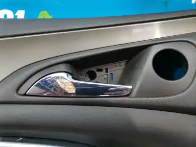 Pezzo di ricambio per auto di seconda mano RIVESTIMENTO PORTA ANTERIORE SINISTRO per OPEL INSIGNIA BERLINA  Riferimenti OEM IAM 1043898  