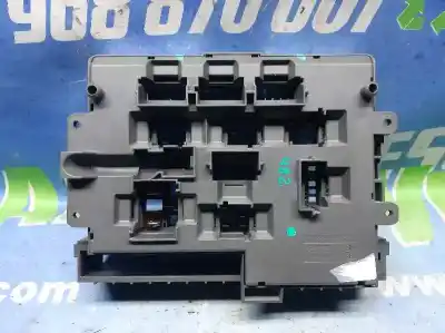 Second-hand car spare part fuse box unit for bmw 1 coupé (e82) 120 d oem iam references 911944603  47090951