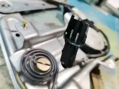 Peça sobressalente para automóvel em segunda mão Elevador De Vidros Traseiro Esquerdo por KIA SORENTO 2.5 CRDi Concept Referências OEM IAM 834503E000  