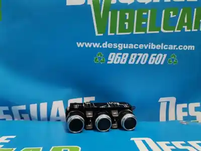 Second-hand car spare part HEATING / AIR CONDITIONING CONTROL PANEL for DACIA DUSTER II  OEM IAM references 275105451R  